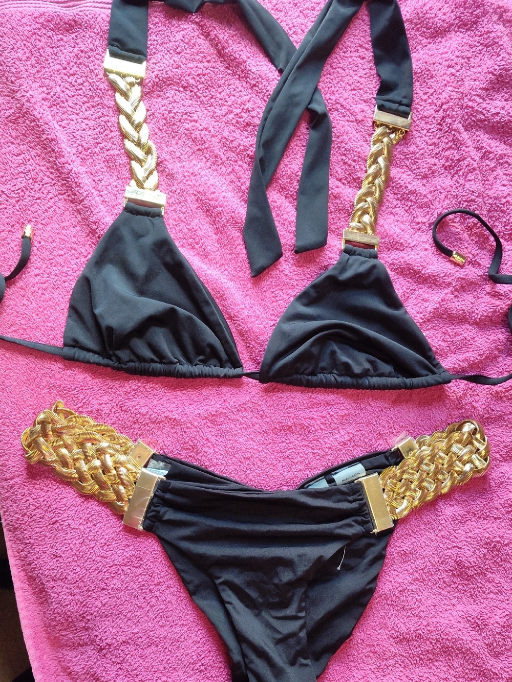Alexa Bikini In Black